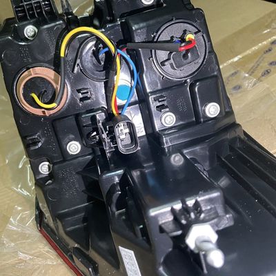 ROEWE SAIC 자동차 장착 장치 MG GS Roewe RX5 2016 OE 10238678에 대한 왼쪽 후방 외 Tail 라이트 LED