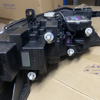 컨디션 - MG GS ROEWE RX5 2018 하이 컨피그 가을 OEM 10634460의 오른쪽 헤드라이트