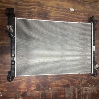 자동차 장착용 Maxus EV30 알루미늄 플라스틱 물탱크 콘덴서 라디에이터 ASM OE C00122258
