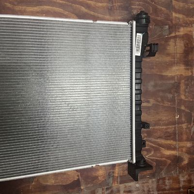 자동차 장착용 Maxus EV30 알루미늄 플라스틱 물탱크 콘덴서 라디에이터 ASM OE C00122258