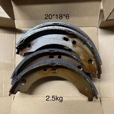 SAIC MOTOR MAXUS V90 수동 브레이크 패드 C00233816